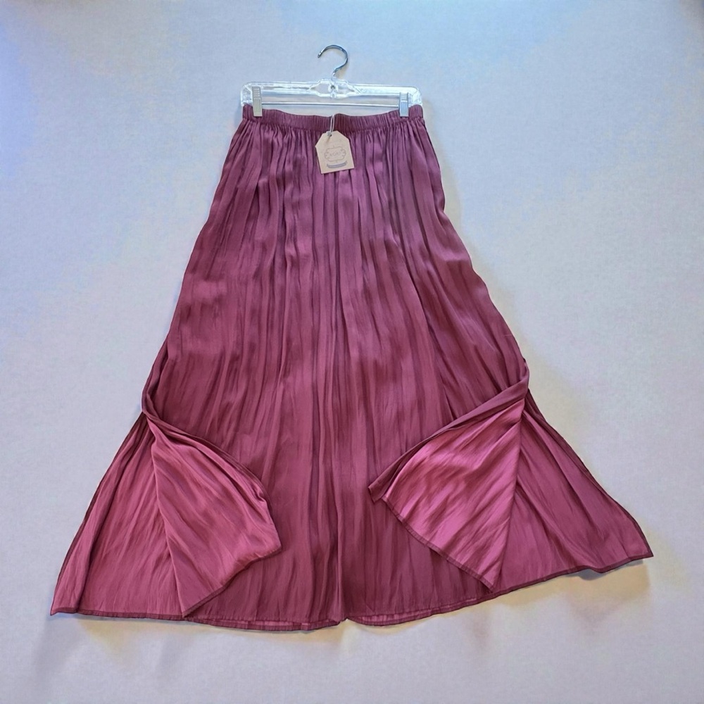 NWT Kori Georgette Pleated Burgundy Maxi Skirt High Waisted Flowy With Slit Sz M - Picture 10 of 10